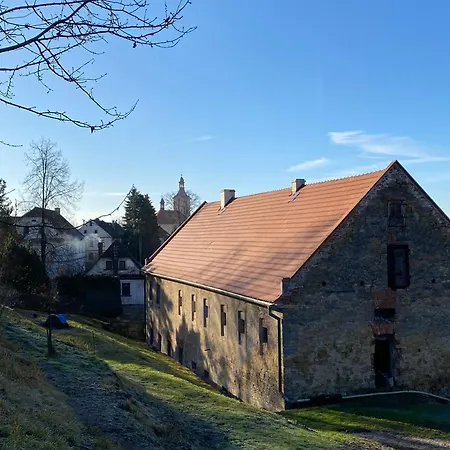Glamping Máchův Kraj